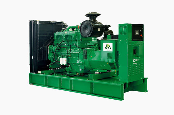 Cummins の冷却されたディーゼル発電機 68KW の自動制御のパネルに水をまいて下さい