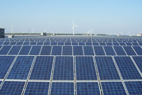monocrystallline の太陽電池パネルの好みは VDE、IEC、CSA、UL、CEC、MCS のセリウム、ISO の ROHS の証明と太陽電池パネルを比較します