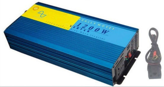 12v dc への 220v AC は 1200w 充電器が付いている純粋な正弦波力のインバーター/コンバーターを持ち上げます