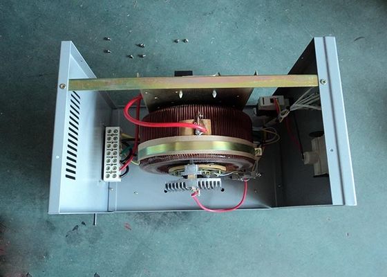 Régulateur de tension automatique universel d'intérieur/extérieur monophasé 5KVA SVC