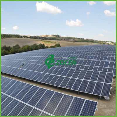 Em centrais eléctricas fotovoltaicos da grande escala da grade