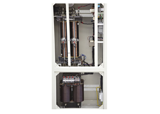 自在継手 30 KVA 220V の冷却装置のための産業サーボ電圧安定装置